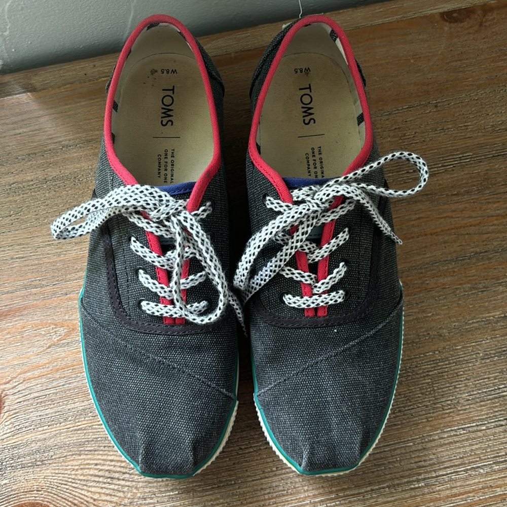 TOMS Cordones Boardwalk Black and Primary Color Platform Lace Tie Shoes Size 8.5 - Picture 7 of 17